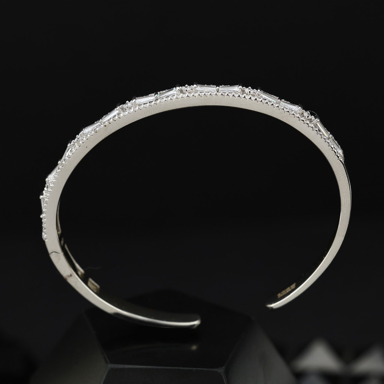 92.5 Sterling Silver Cuff Bracelet With Sparkling Stones