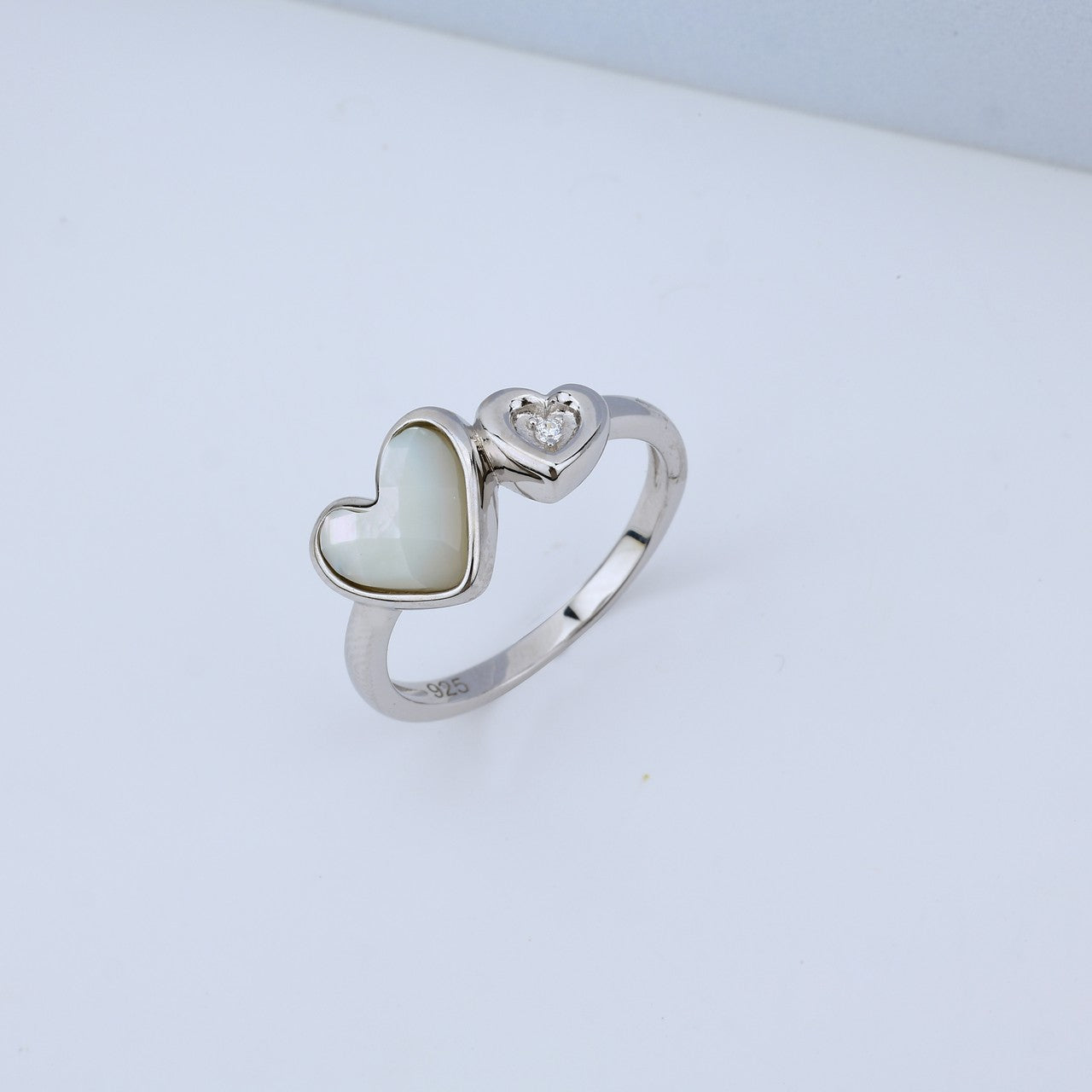 925 Sterling Silver Heart Set with Mother of Pearl – Earrings, Ring & Necklace