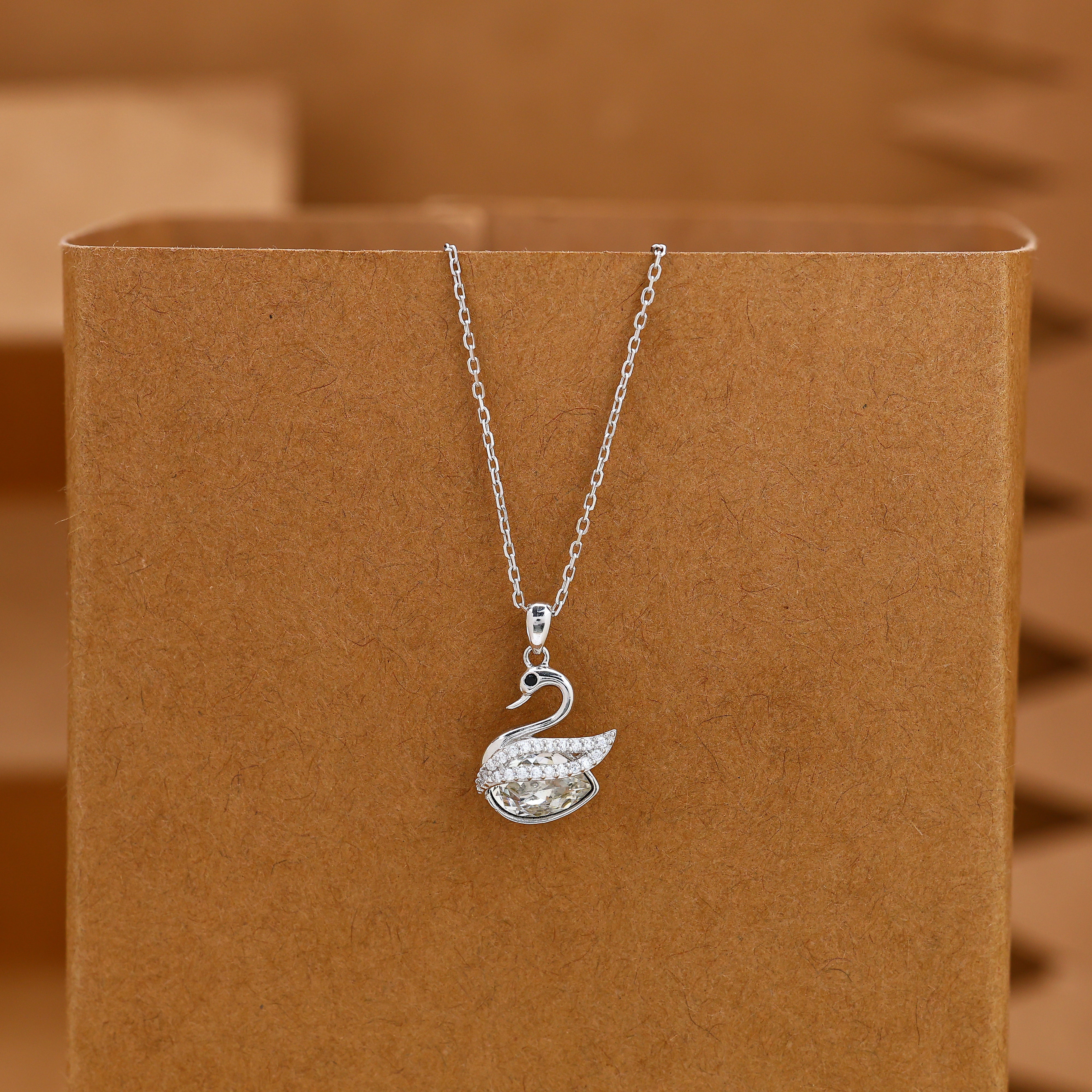 Royal Swan Design 925 Silver Necklace