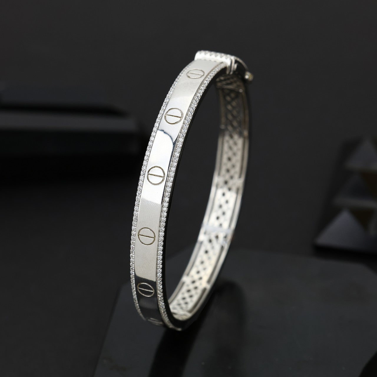 92.5 Sterling Silver Bracelet-Love Inspired Design
