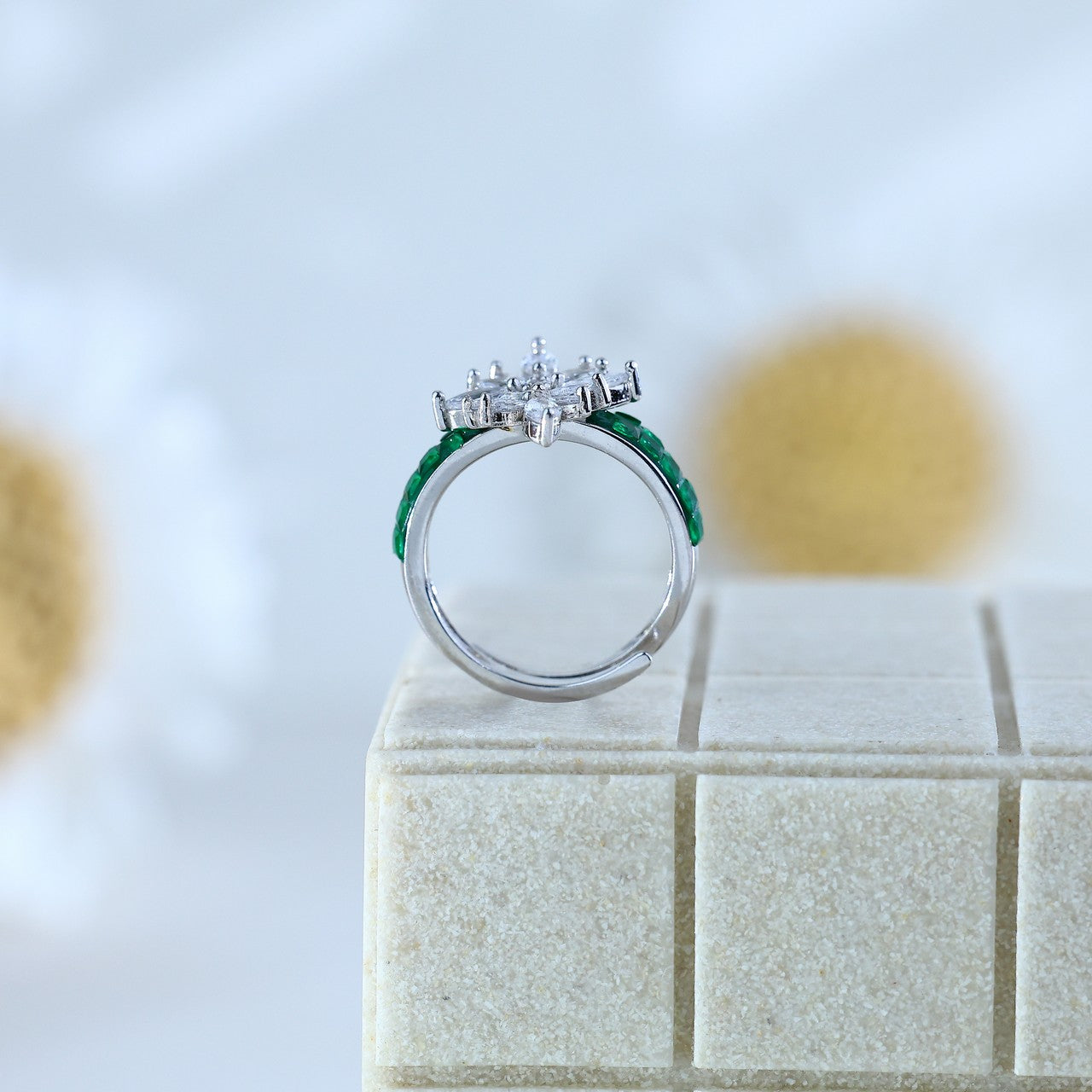 Green Royale Sparkling Flower Silver Ring