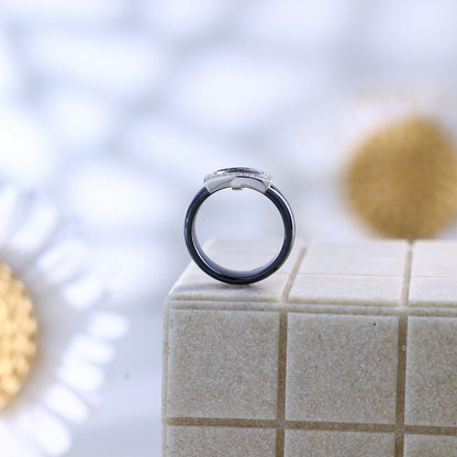 Silver Square Dimond Ceramic Ring