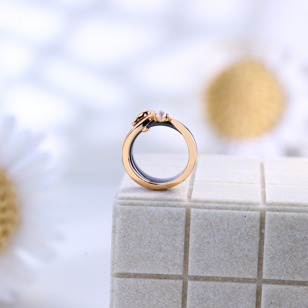 Unique Silver Duck & Solitaire Gold Ceramic Ring