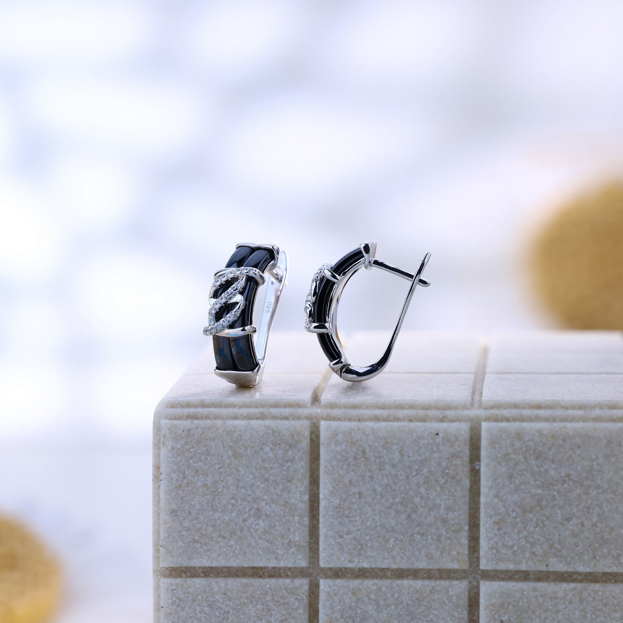 Silver Black Ceramic Twist Elegance Set