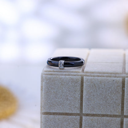 Modern Charm Black Silver Ceramic Set