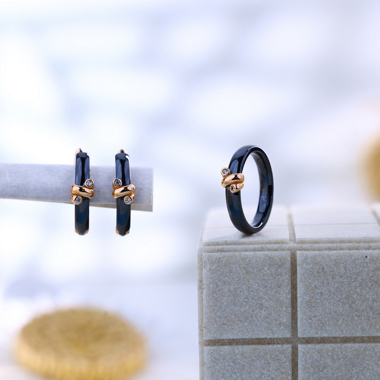 Dual Swirl Black Rose Silver Ceramic Set