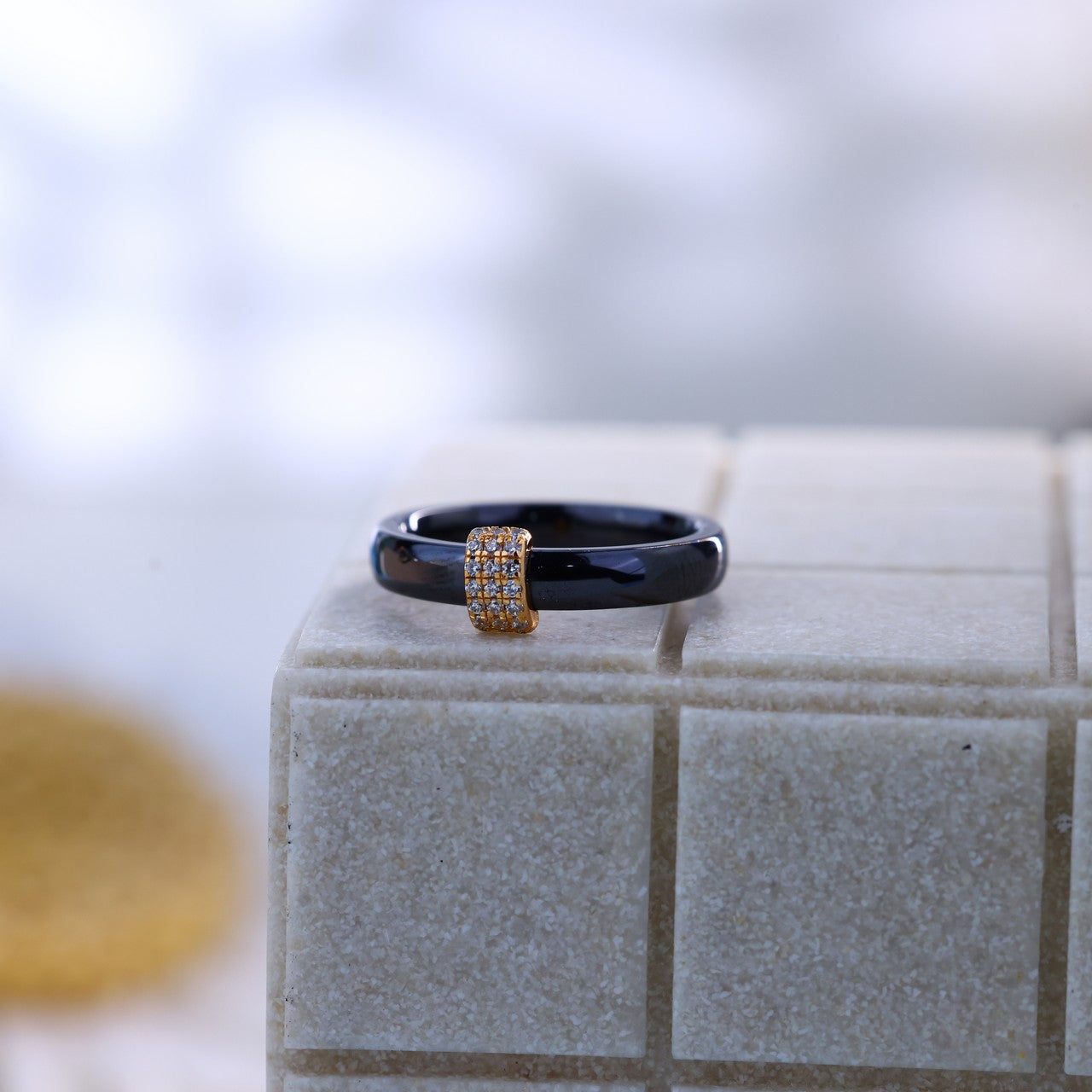 Midnight Spark Rose Ceramic Set