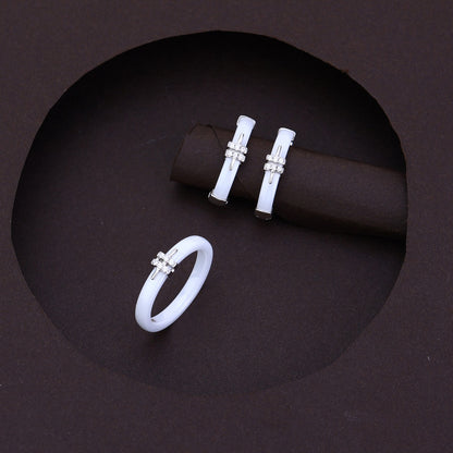 White Ceramic Arrow Silver Set