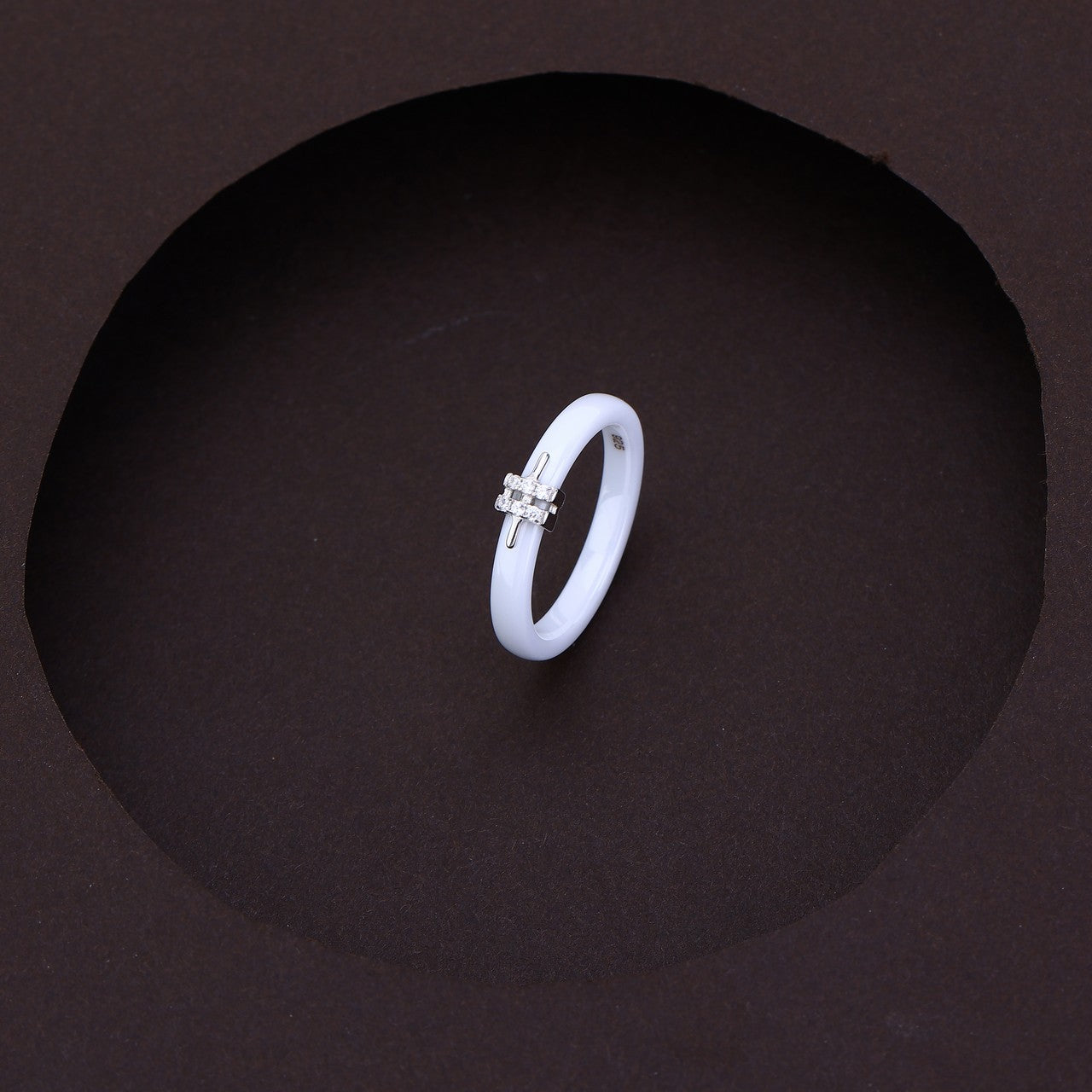 White Ceramic Arrow Silver Set