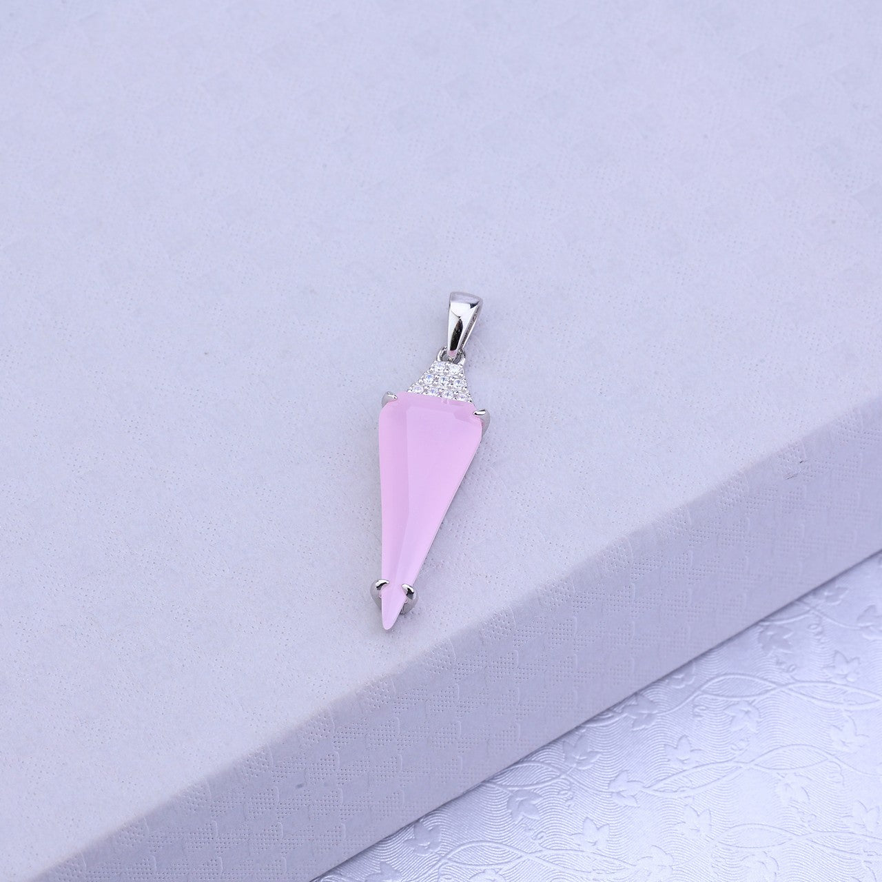 Pink Radiance Triangle Set